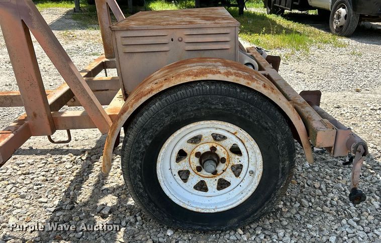 image for item EK8317 Wanco arrow board trailer