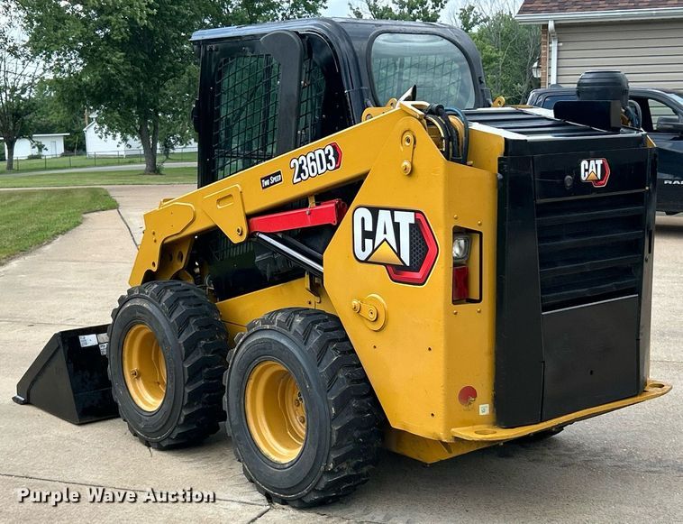 image for item EK8319 2020 Caterpillar 236D3 skid steer loader