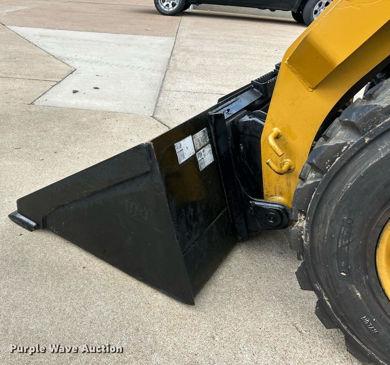 image for item EK8319 2020 Caterpillar 236D3 skid steer loader