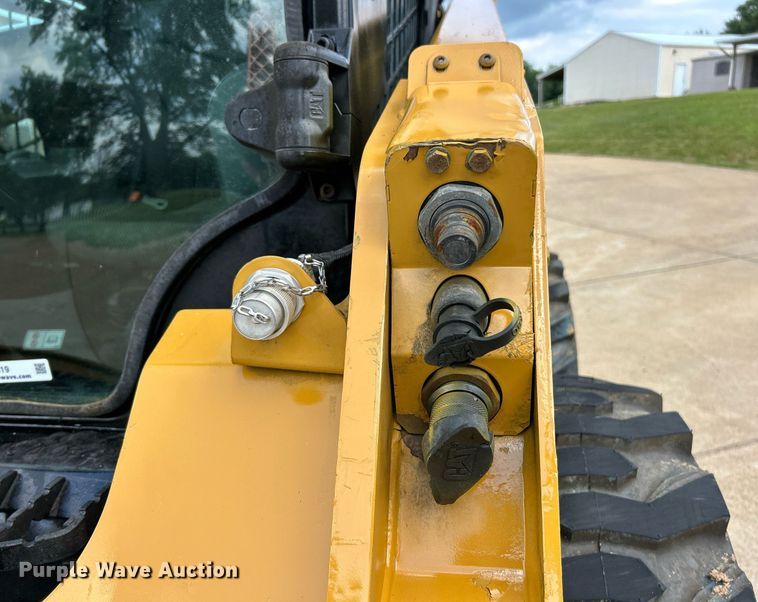 image for item EK8319 2020 Caterpillar 236D3 skid steer loader