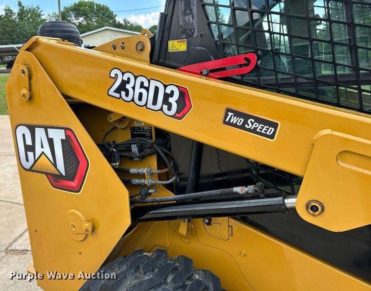 image for item EK8319 2020 Caterpillar 236D3 skid steer loader