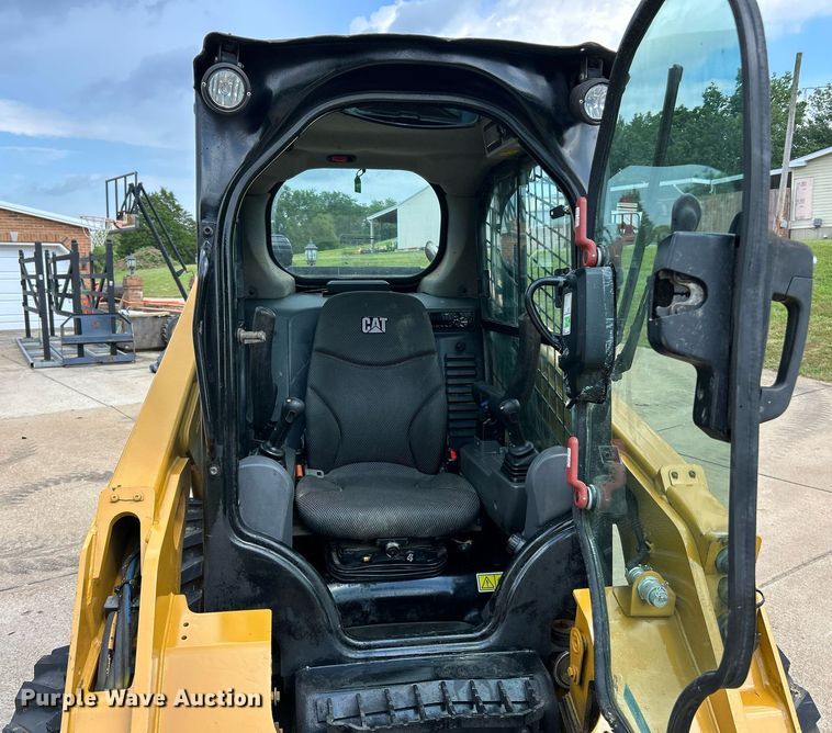 image for item EK8319 2020 Caterpillar 236D3 skid steer loader
