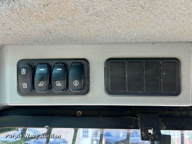 image for item EK8319 2020 Caterpillar 236D3 skid steer loader