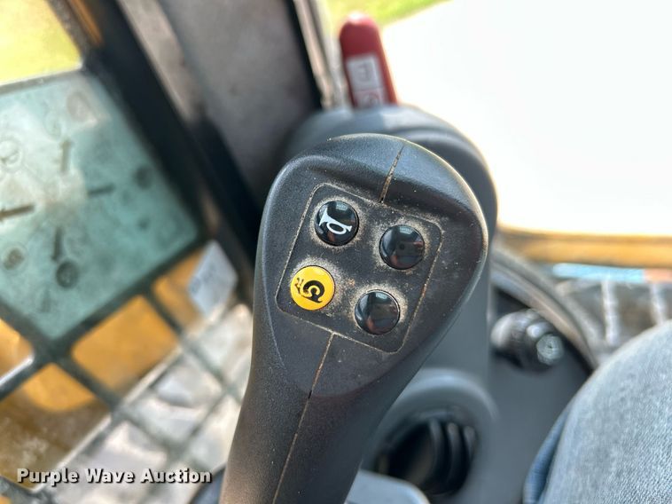 image for item EK8319 2020 Caterpillar 236D3 skid steer loader