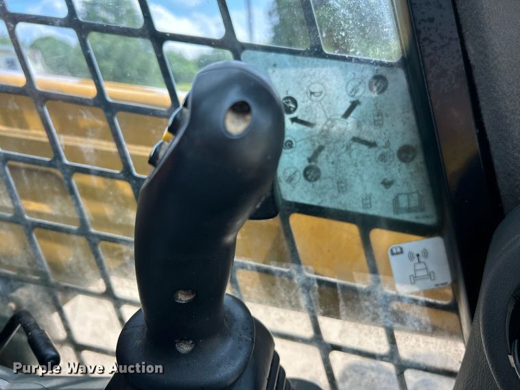 image for item EK8319 2020 Caterpillar 236D3 skid steer loader