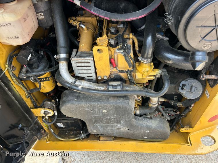 image for item EK8319 2020 Caterpillar 236D3 skid steer loader
