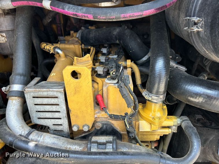 image for item EK8319 2020 Caterpillar 236D3 skid steer loader