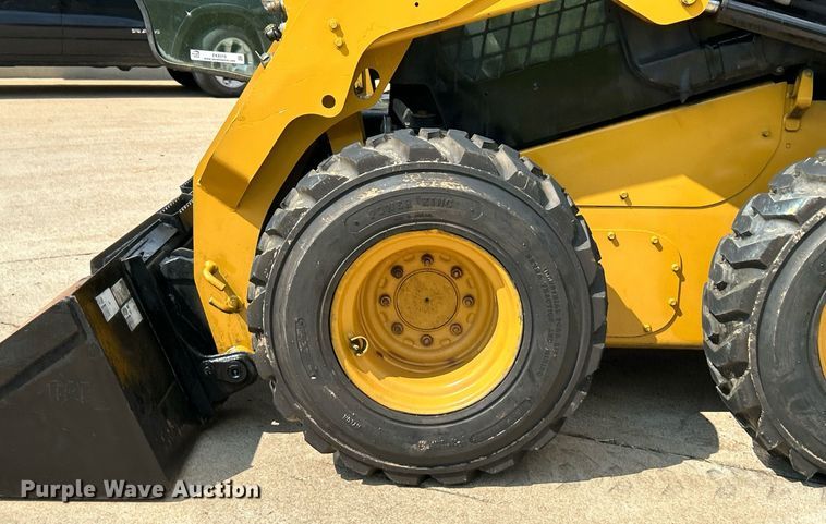 image for item EK8319 2020 Caterpillar 236D3 skid steer loader