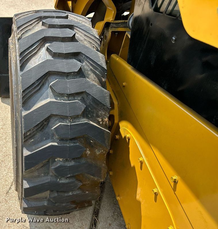 image for item EK8319 2020 Caterpillar 236D3 skid steer loader