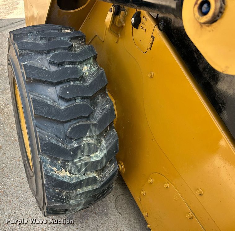 image for item EK8319 2020 Caterpillar 236D3 skid steer loader