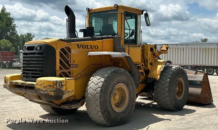 image for item EK8321 2006 Volvo L110E wheel loader