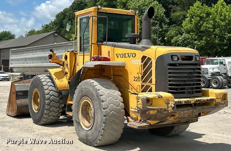 image for item EK8321 2006 Volvo L110E wheel loader