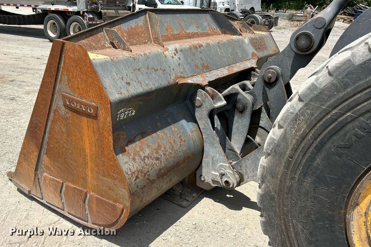 image for item EK8321 2006 Volvo L110E wheel loader