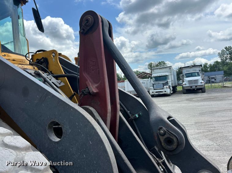 image for item EK8321 2006 Volvo L110E wheel loader