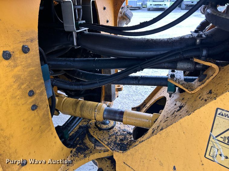 image for item EK8321 2006 Volvo L110E wheel loader