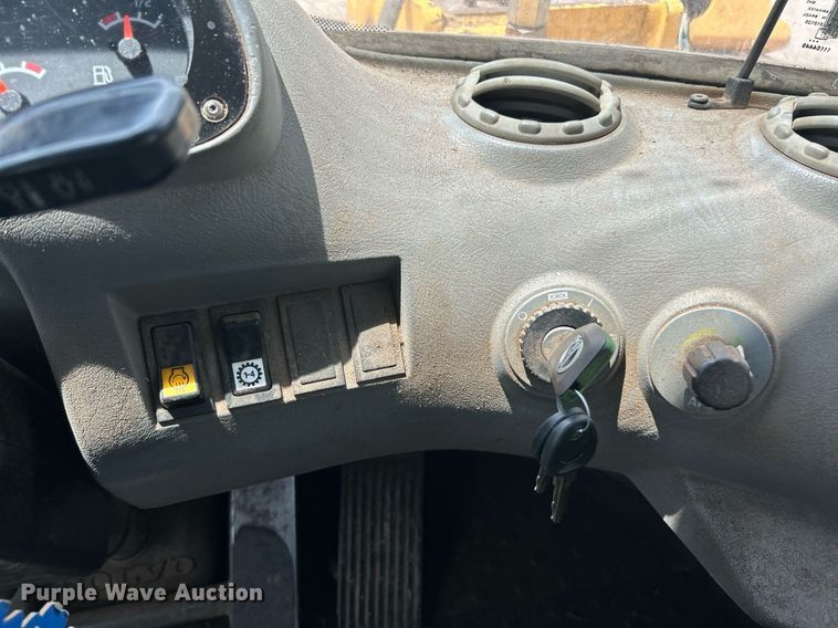 image for item EK8321 2006 Volvo L110E wheel loader