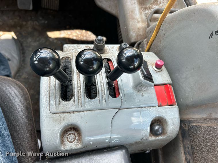 image for item EK8321 2006 Volvo L110E wheel loader