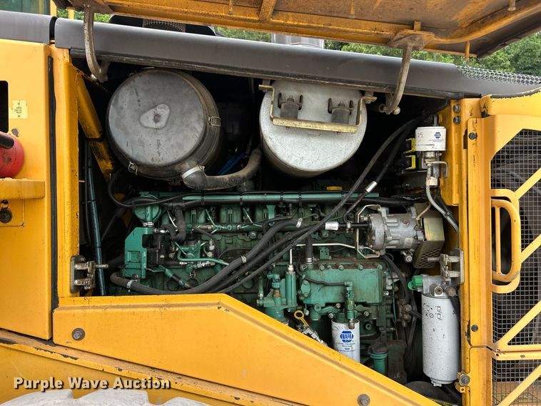 image for item EK8321 2006 Volvo L110E wheel loader