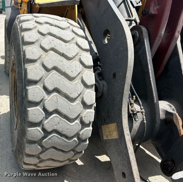 image for item EK8321 2006 Volvo L110E wheel loader