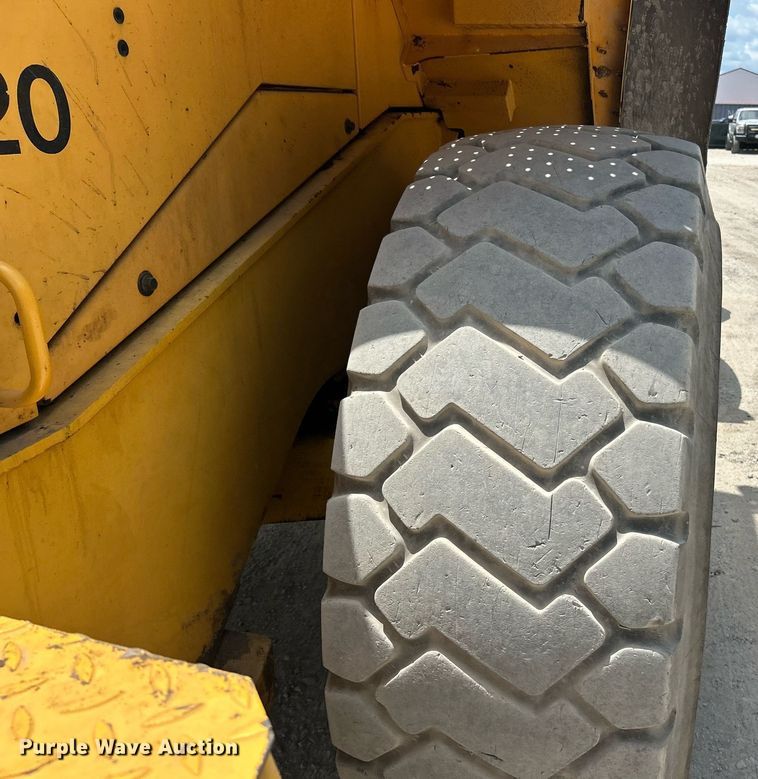 image for item EK8321 2006 Volvo L110E wheel loader