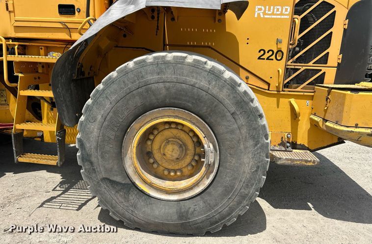 image for item EK8321 2006 Volvo L110E wheel loader