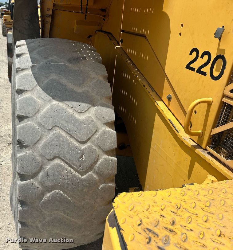 image for item EK8321 2006 Volvo L110E wheel loader