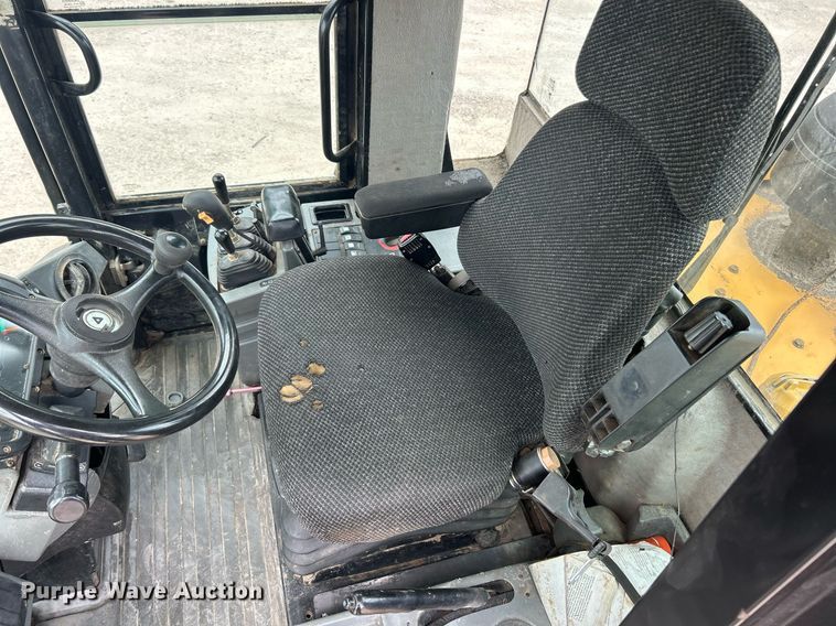 image for item EK8322 2006 Caterpillar IT38G Series II wheel loader