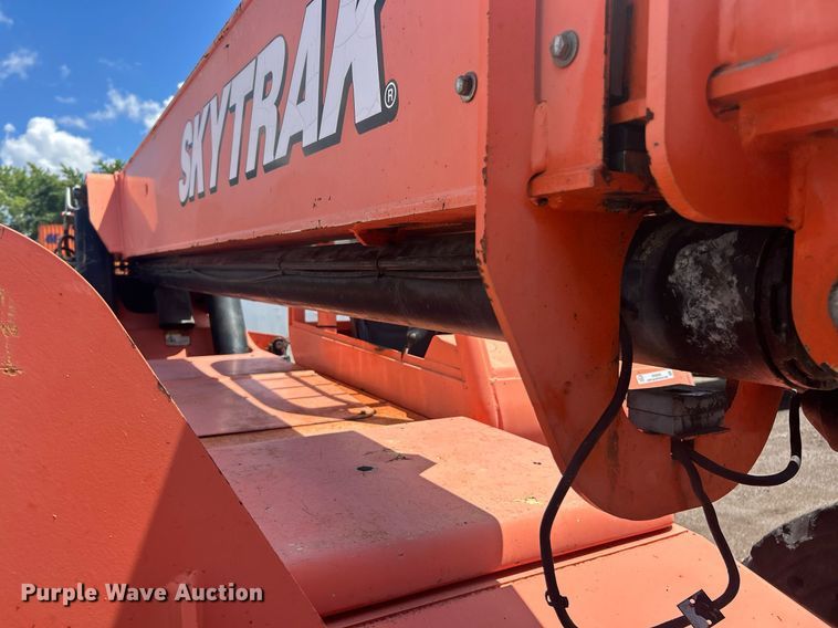 image for item EK8332 2010 JLG 8042 telehandler