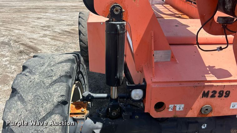 image for item EK8332 2010 JLG 8042 telehandler