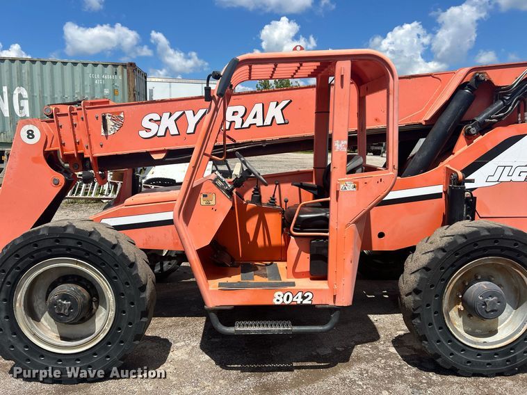 image for item EK8332 2010 JLG 8042 telehandler