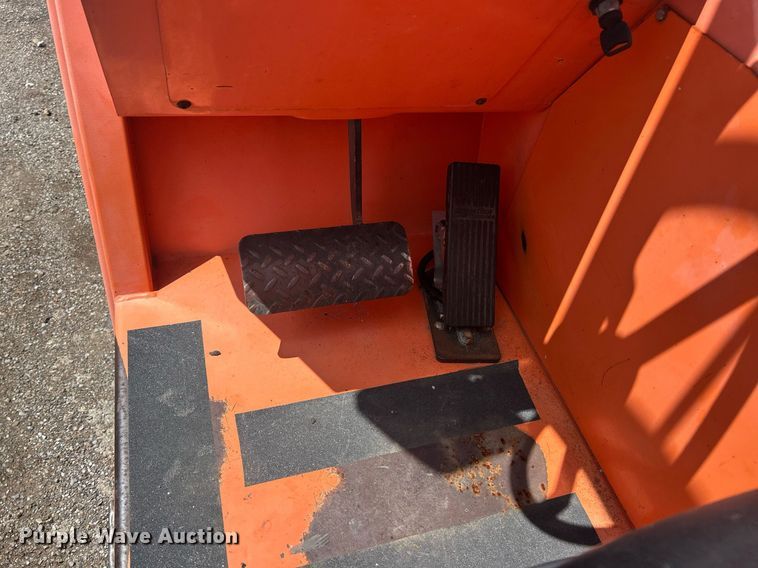 image for item EK8332 2010 JLG 8042 telehandler