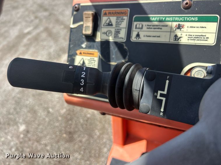 image for item EK8332 2010 JLG 8042 telehandler