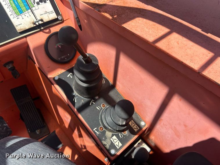 image for item EK8332 2010 JLG 8042 telehandler