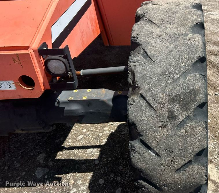image for item EK8332 2010 JLG 8042 telehandler