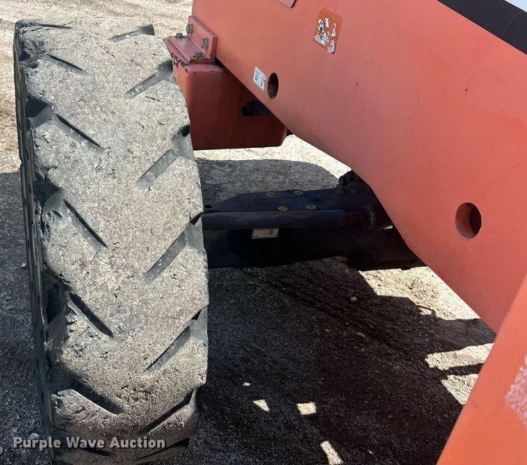 image for item EK8332 2010 JLG 8042 telehandler