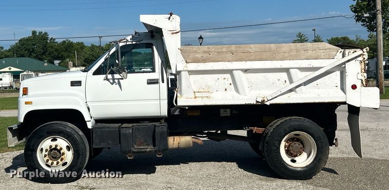 image for item EK8335 2000 GMC C7500 dump truck