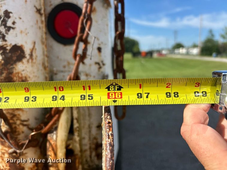 image for item EK8335 2000 GMC C7500 dump truck