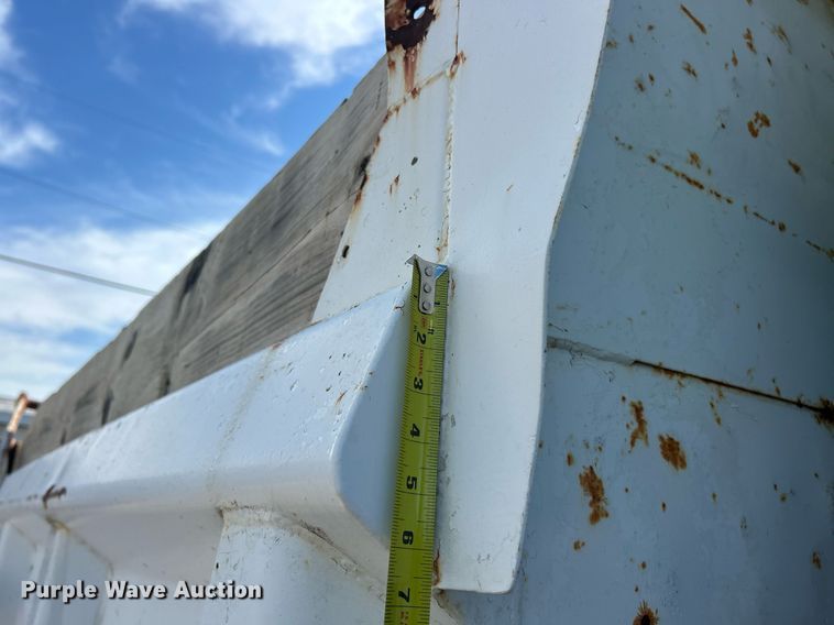 image for item EK8335 2000 GMC C7500 dump truck