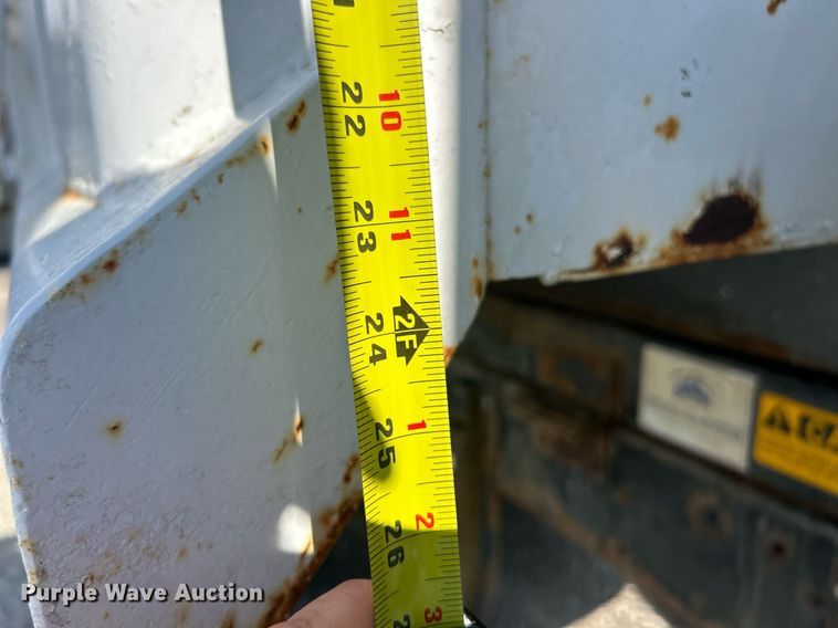 image for item EK8335 2000 GMC C7500 dump truck