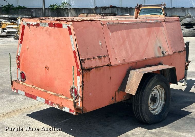 image for item EK8337 1998 CompAir LeRoi RQ185DJE air compressor