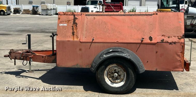 image for item EK8337 1998 CompAir LeRoi RQ185DJE air compressor