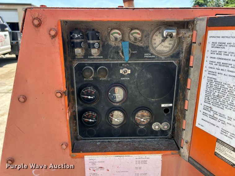 image for item EK8337 1998 CompAir LeRoi RQ185DJE air compressor