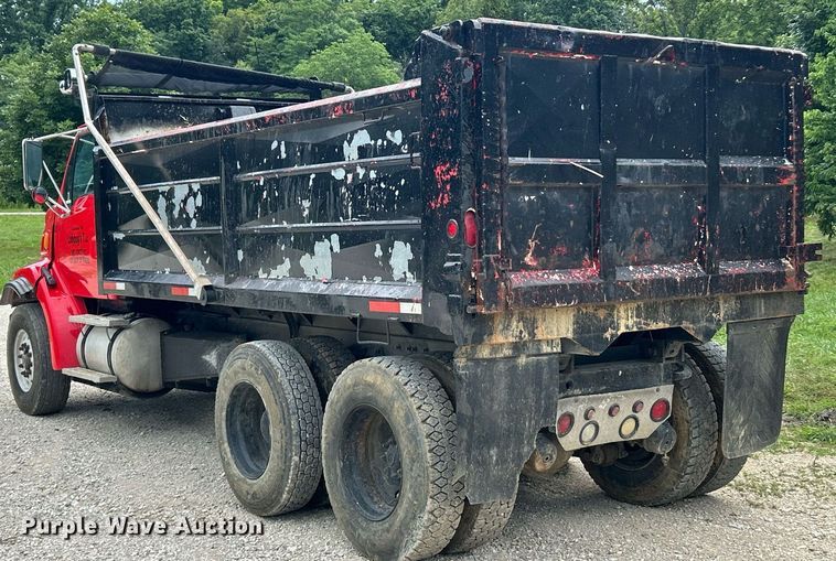 image for item EK8349 1998 Ford LT8501 dump truck