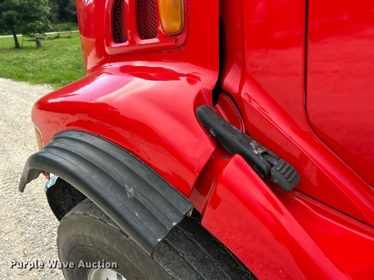 image for item EK8349 1998 Ford LT8501 dump truck