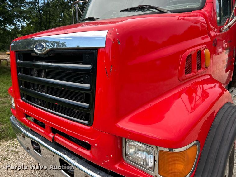 image for item EK8349 1998 Ford LT8501 dump truck