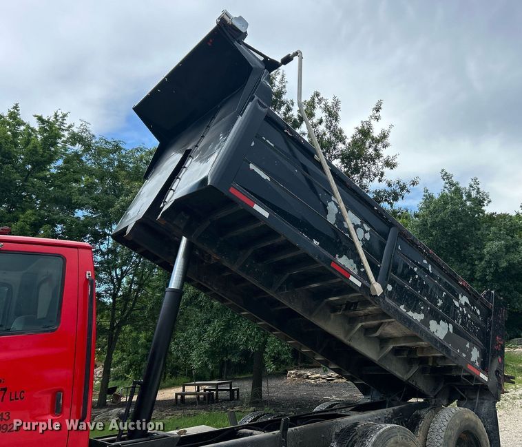 image for item EK8349 1998 Ford LT8501 dump truck