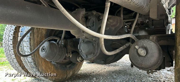 image for item EK8349 1998 Ford LT8501 dump truck