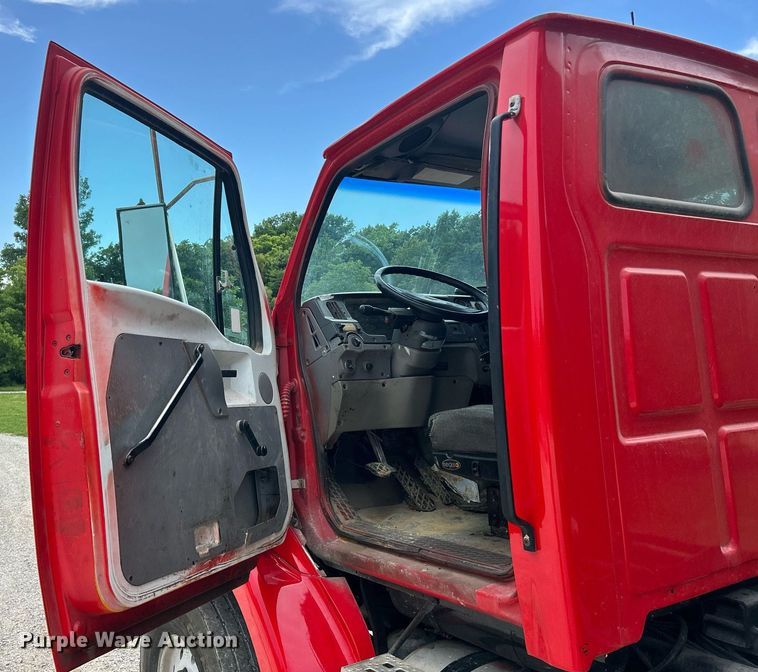 image for item EK8349 1998 Ford LT8501 dump truck