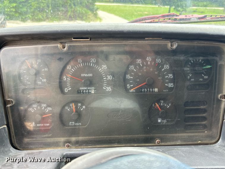 image for item EK8349 1998 Ford LT8501 dump truck