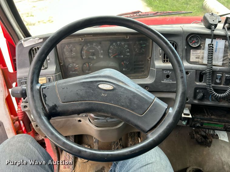 image for item EK8349 1998 Ford LT8501 dump truck